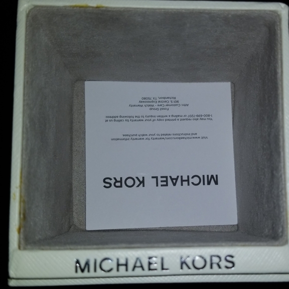 🆕️ Grey Matte Finish Michael Kors Watch - Picture 8 of 8